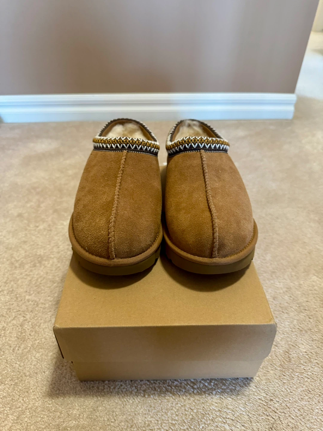 UGG Tasman Slipper - Size 8 - Brand New in Box - photo 2