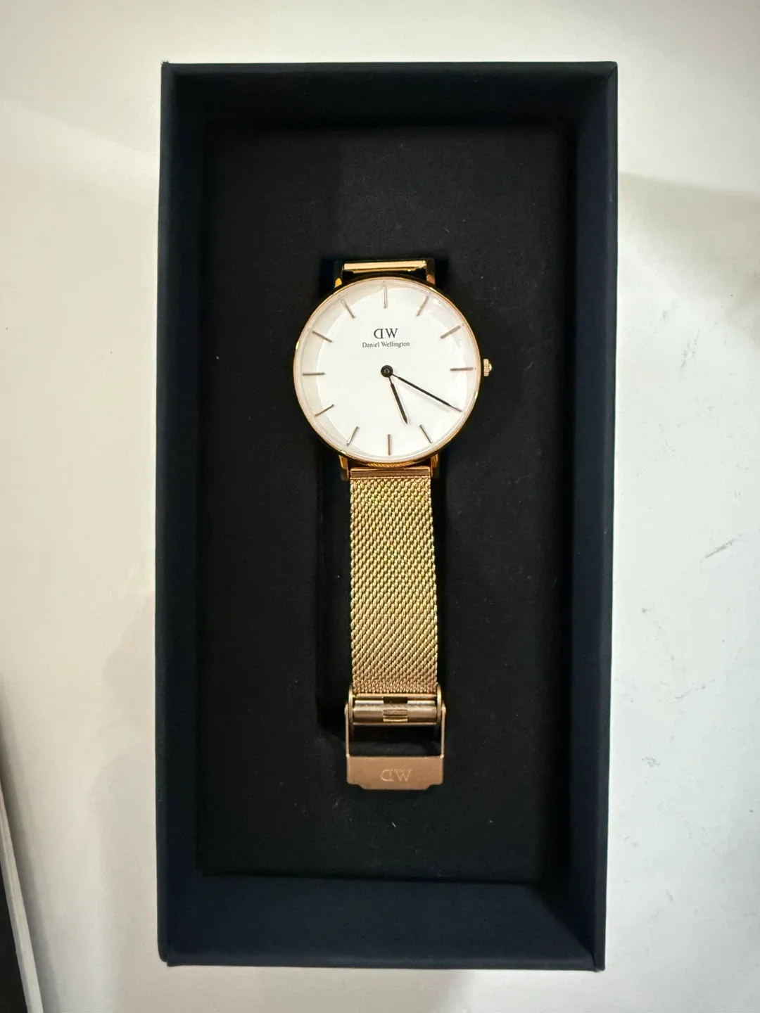 Daniel Wellington Gold Watch with Box image indicator(3)