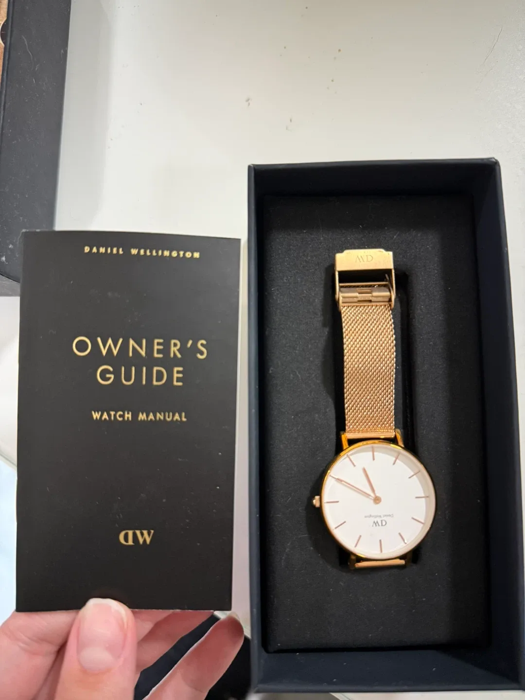 Daniel Wellington Gold Watch with Box image indicator(4)