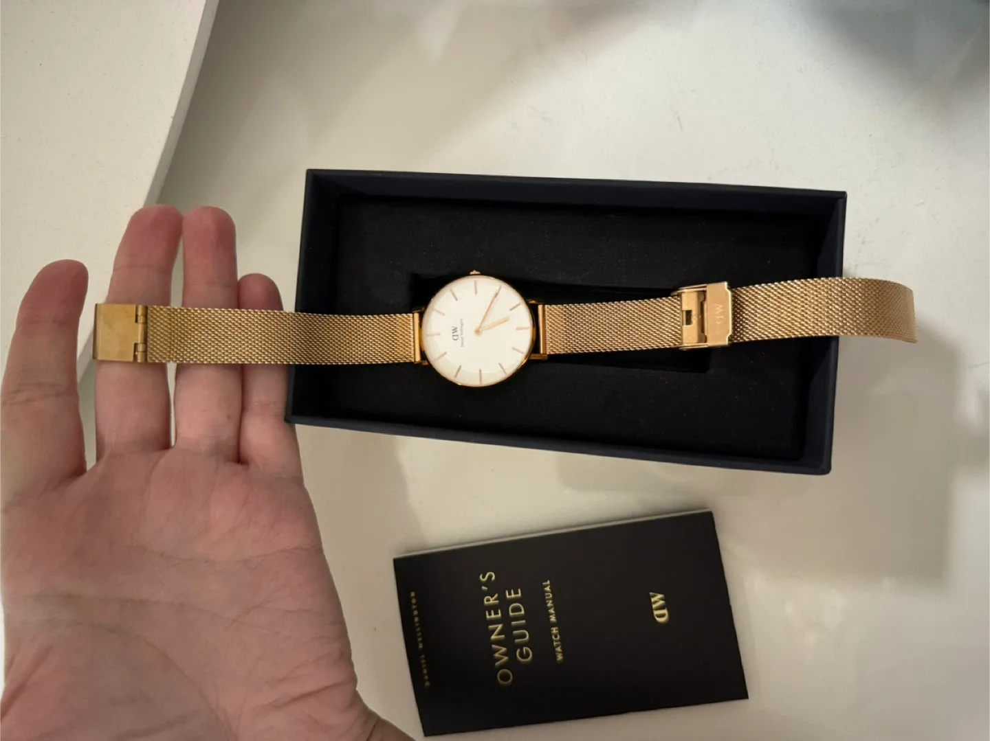 Daniel Wellington Gold Watch with Box image indicator(2)