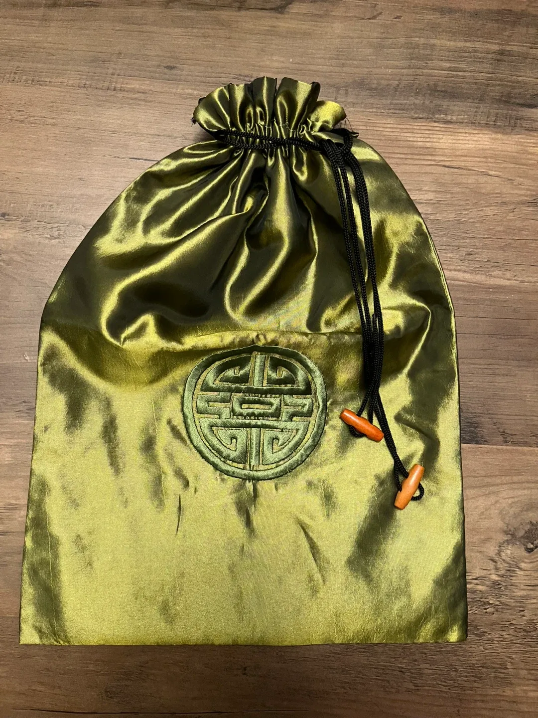Green Silk Drawstring Bag thumbnail