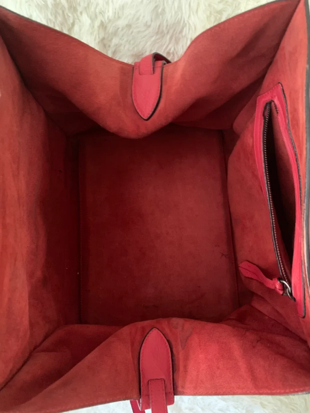 Celine Red Leather Handbag Moving sales.Port Coquitlam image indicator(3)