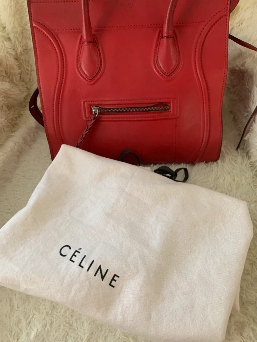 Celine Red Leather Handbag Moving sales.Port Coquitlam image indicator(5)