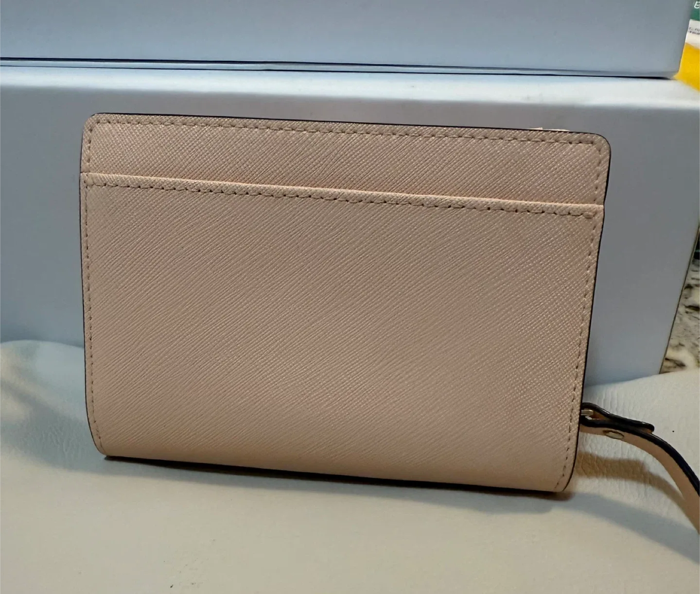 Kate Spade Compact Bifold Wallet — Blush Pink, Brand New image indicator(3)