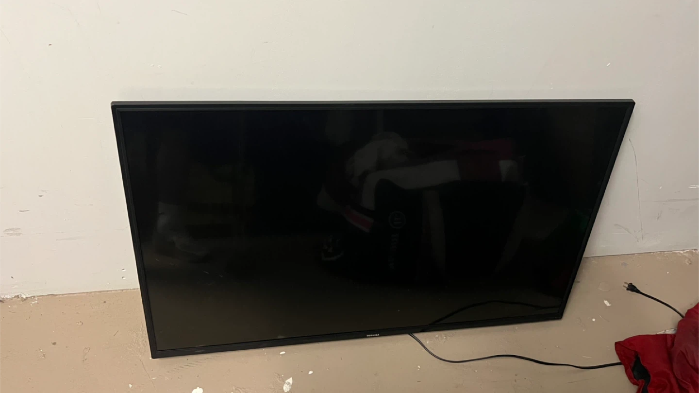 Toshiba 49" 1080p LCD TV