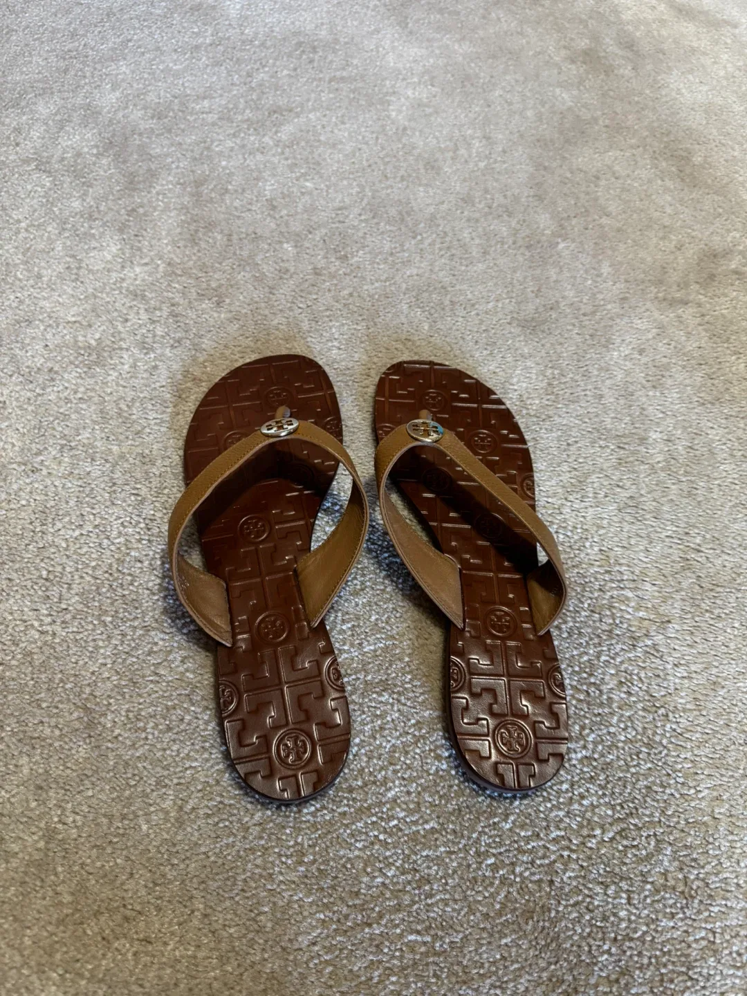Tory Burch Brown Leather Flip Flops Size 11 image indicator(2)