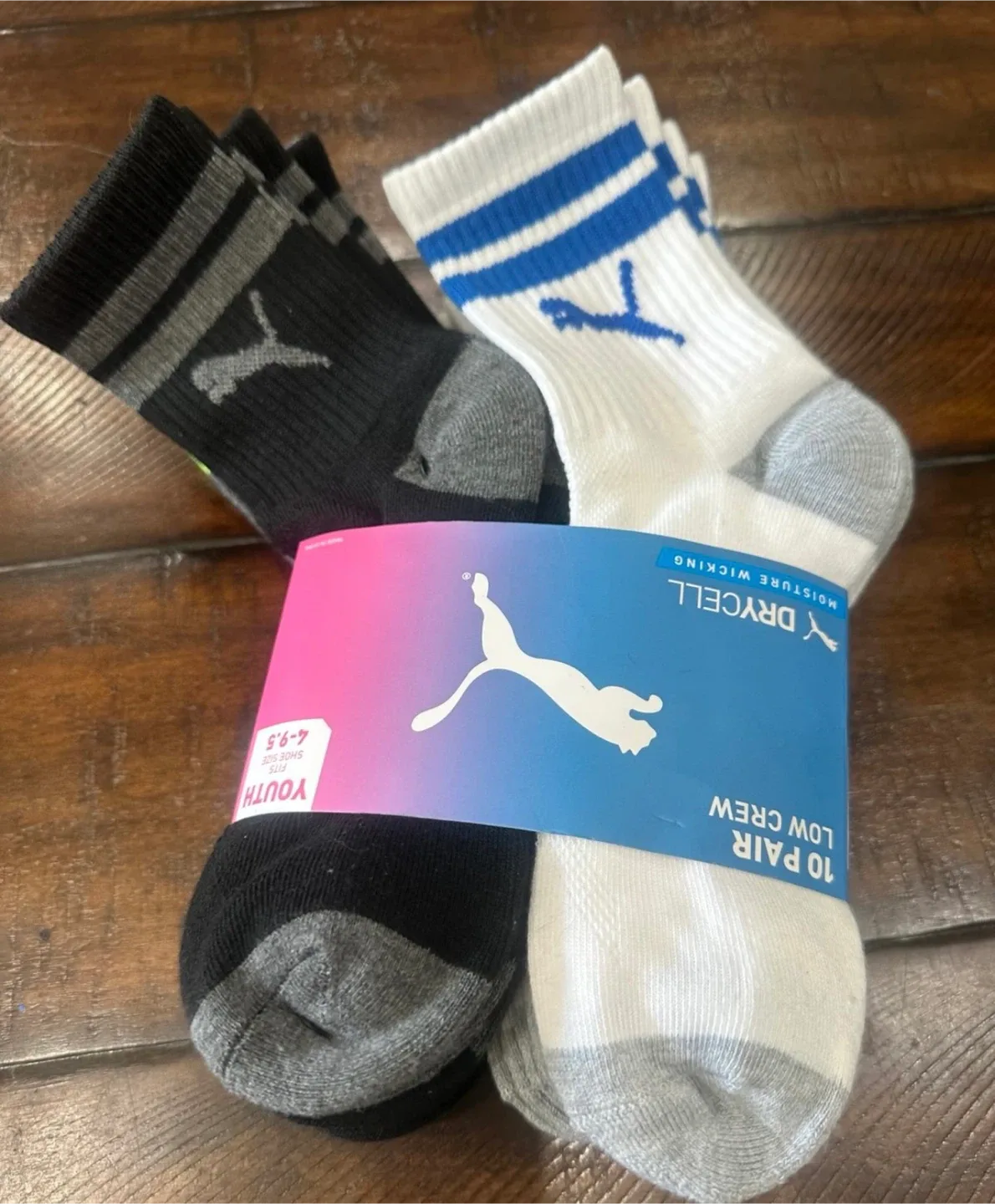 New Puma Youth Socks, Size 4-9.5 thumbnail