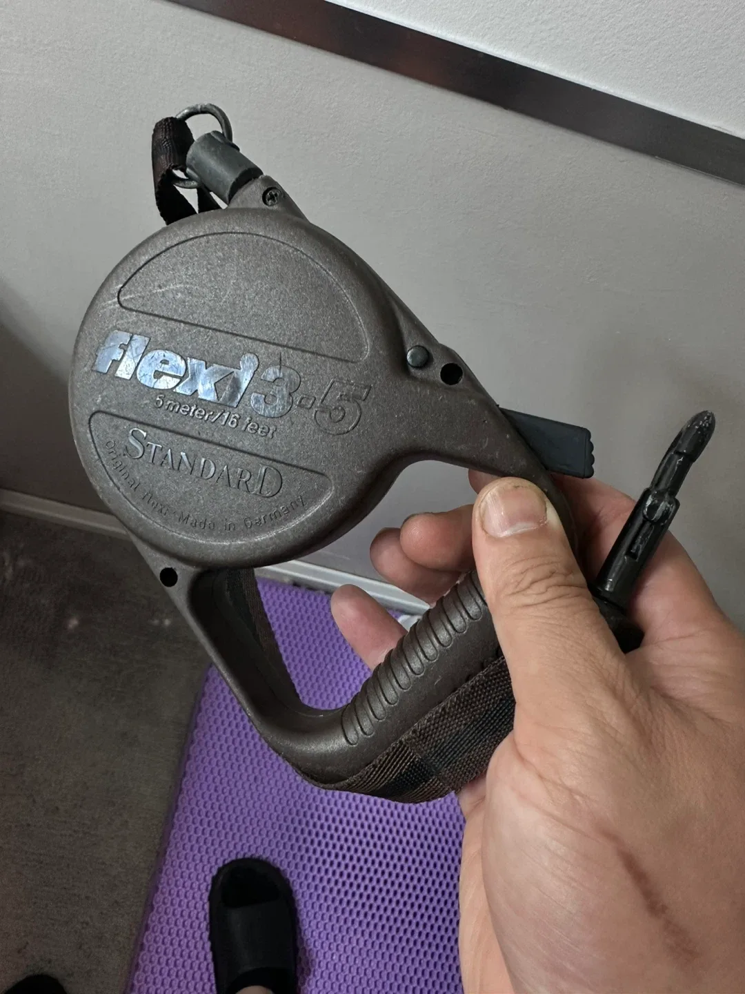 Flexi Standard Retractable Dog Leash - 5m/16ft image indicator(2)