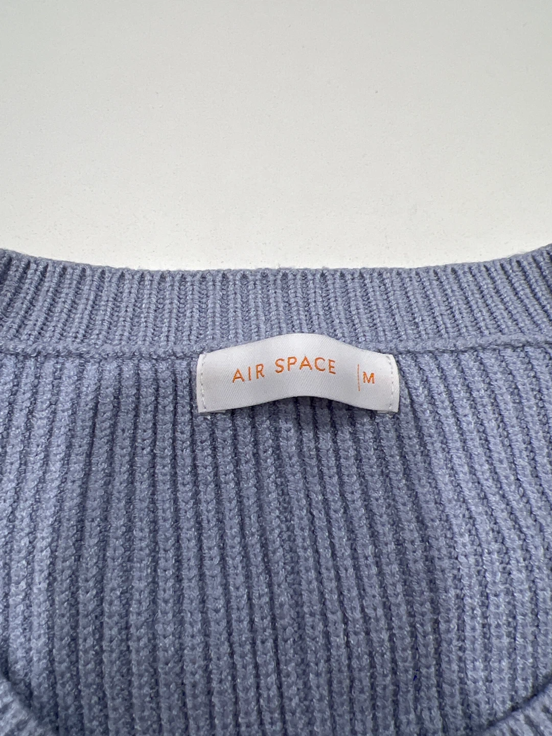 Air Space Believe Sweater - Size M - photo 3