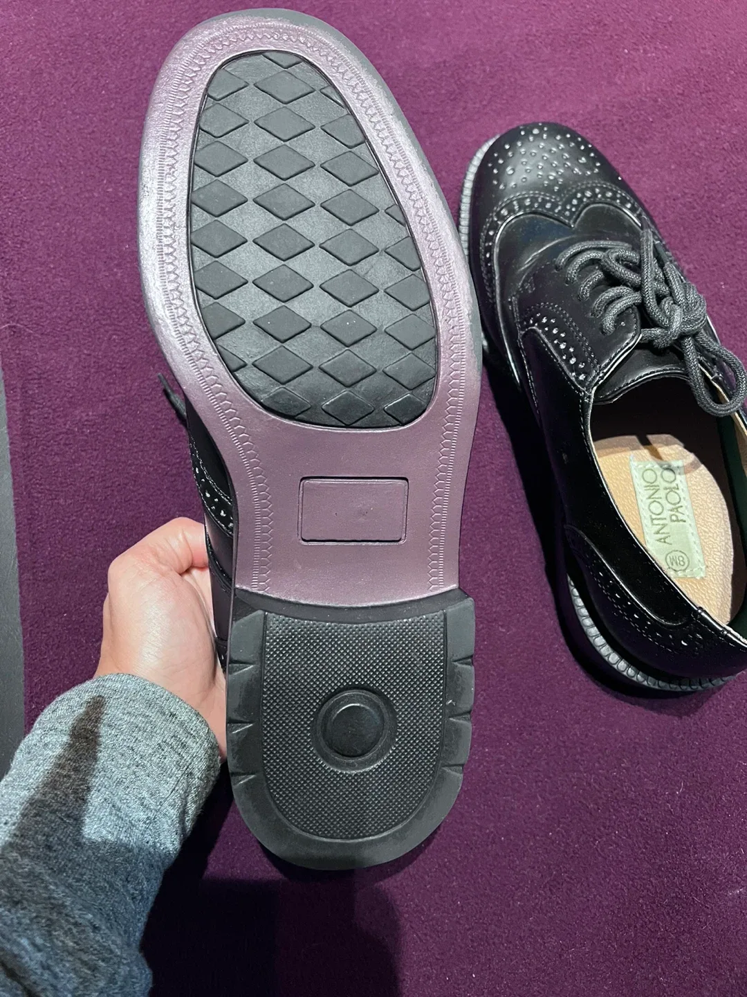 Shoes man 8 M image indicator(2)