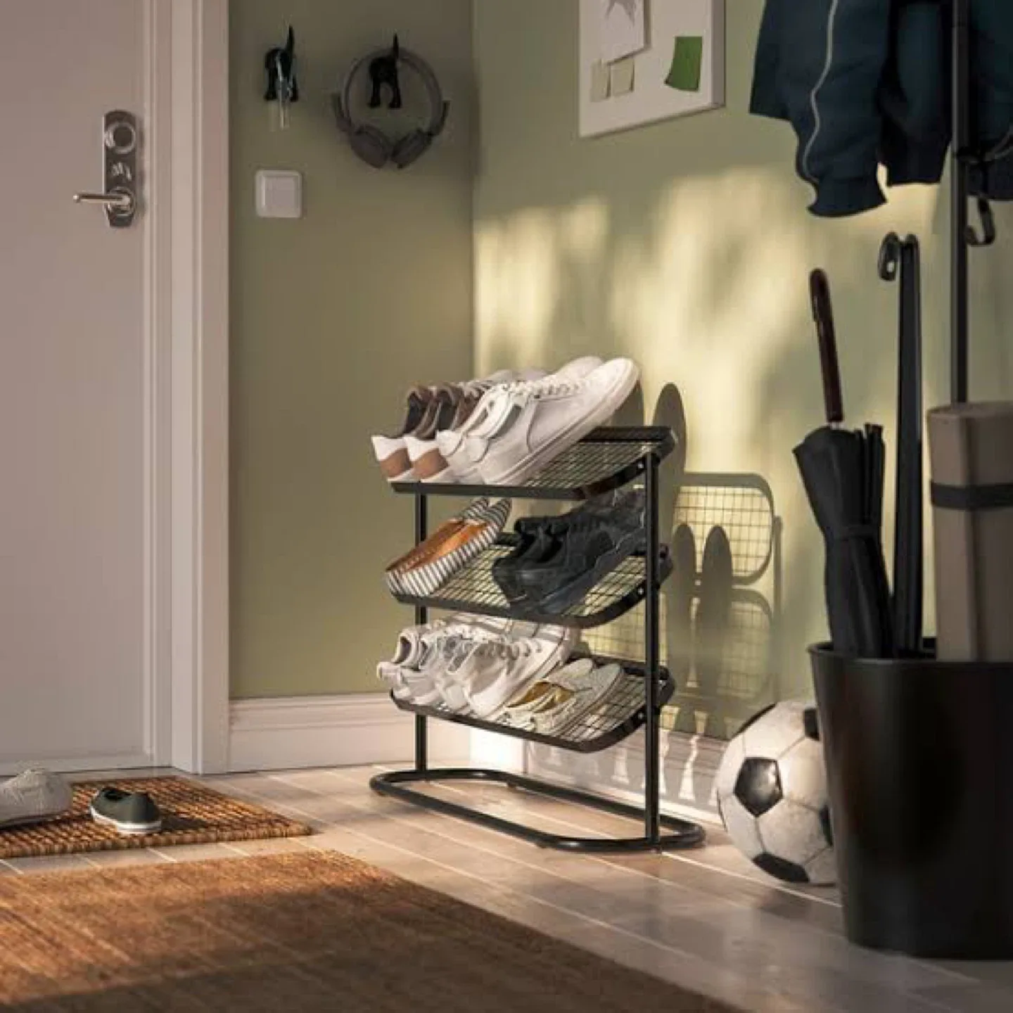 4-Tier Shoe Rack - Holds 16 Pairs of Shoes image indicator(9)