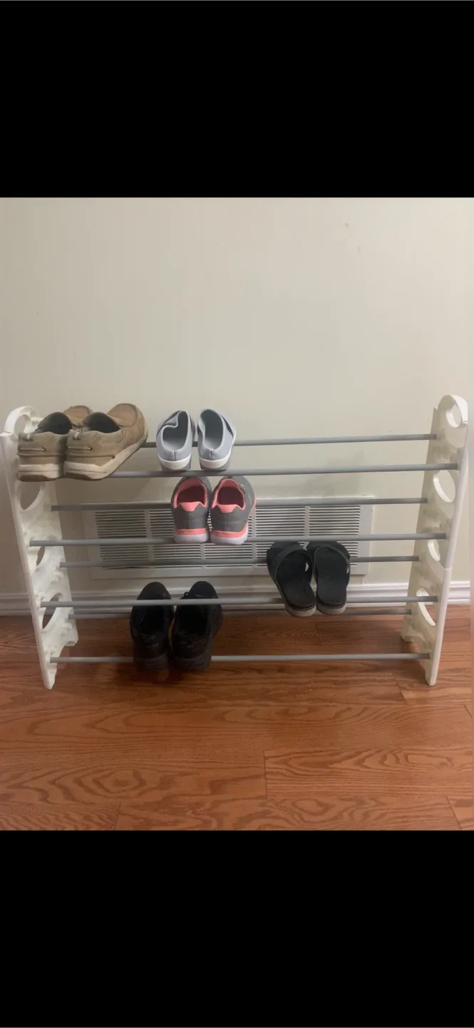 4-Tier Shoe Rack - Holds 16 Pairs of Shoes image indicator(7)