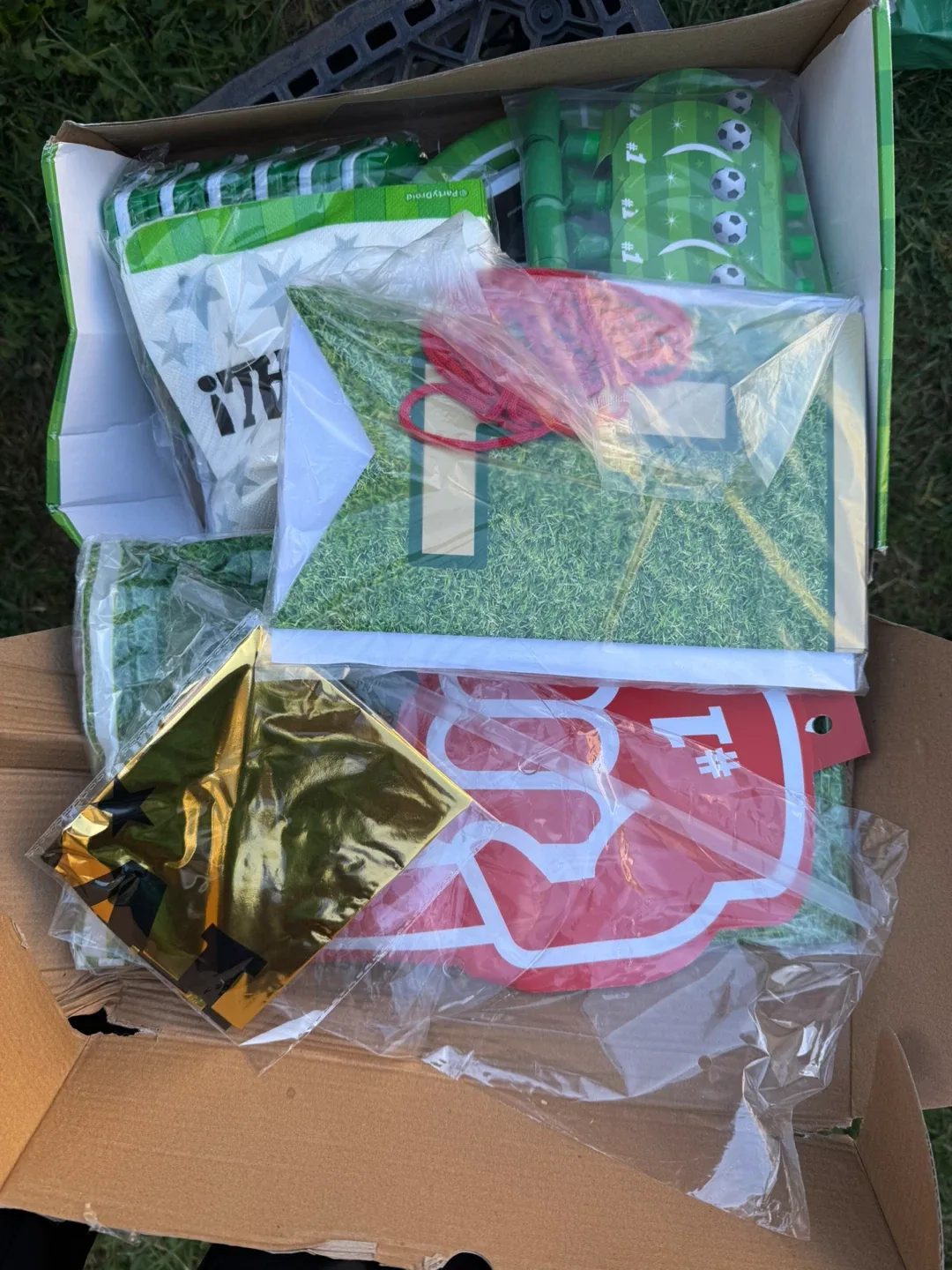 Soccer Party Tableware & Decoration Set - 75 Pieces thumbnail