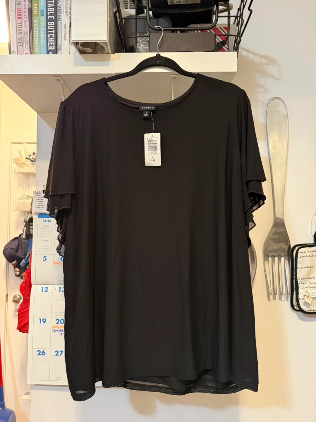 Torrid Double Flutter Sleeve Mesh Tee — Black — Size 3X (22–24) image indicator(2)