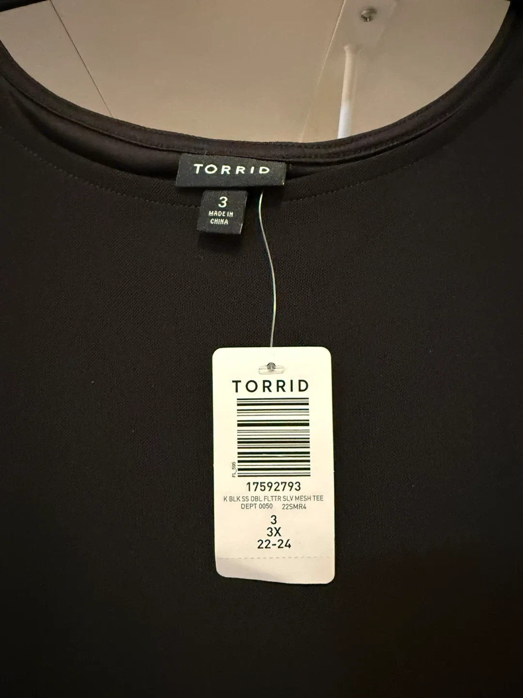 Torrid Double Flutter Sleeve Mesh Tee — Black — Size 3X (22–24) image indicator(5)