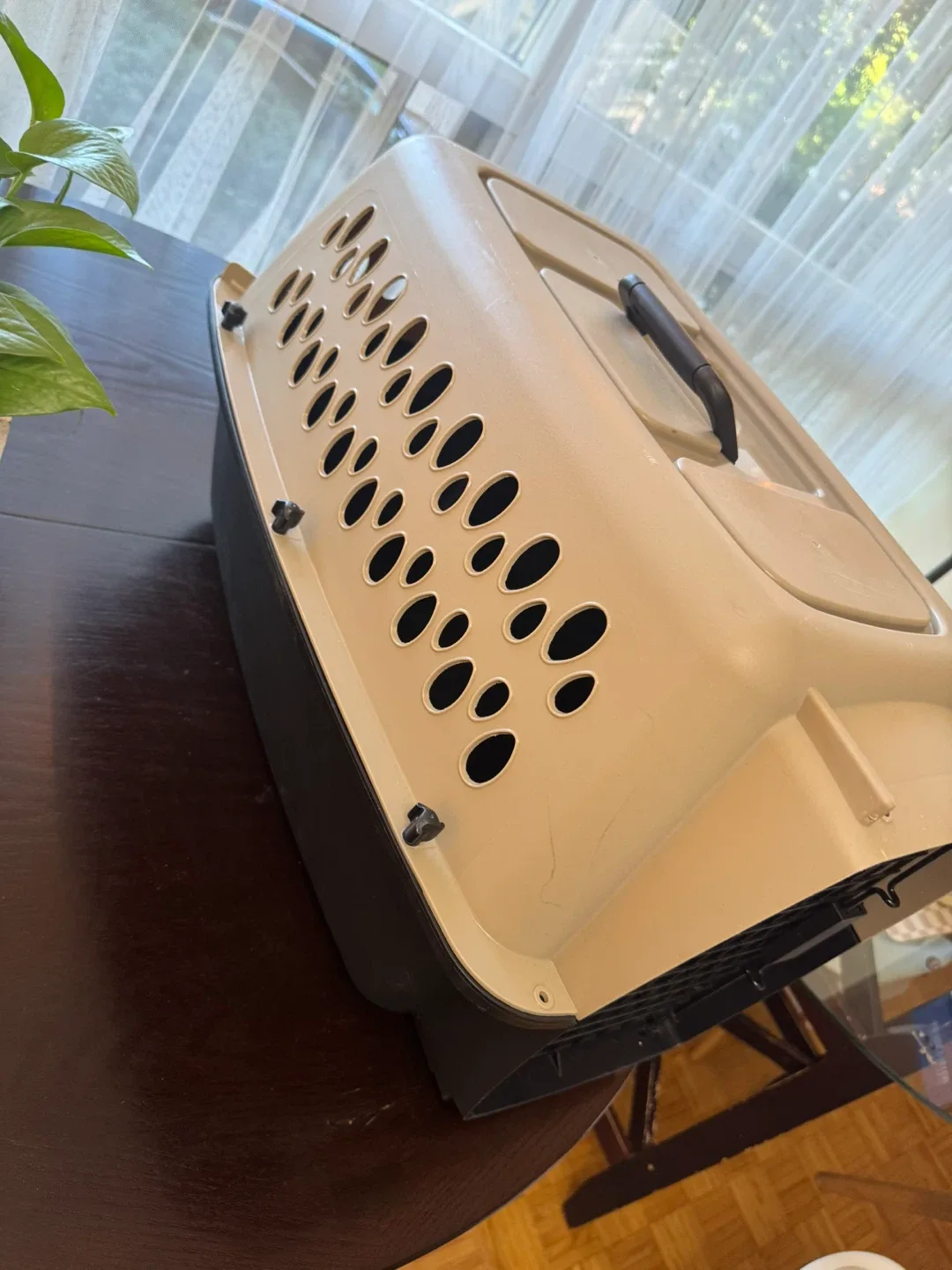 Pet Carrier - Beige & Black image indicator(2)