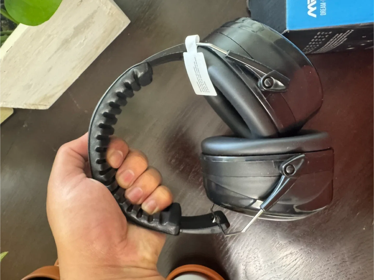 Mpow HM055A Ear Muffs SNR 34dB - Like New! image indicator(2)