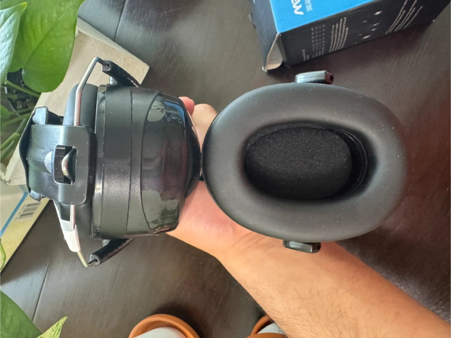 Mpow HM055A Ear Muffs SNR 34dB - Like New! image indicator(4)