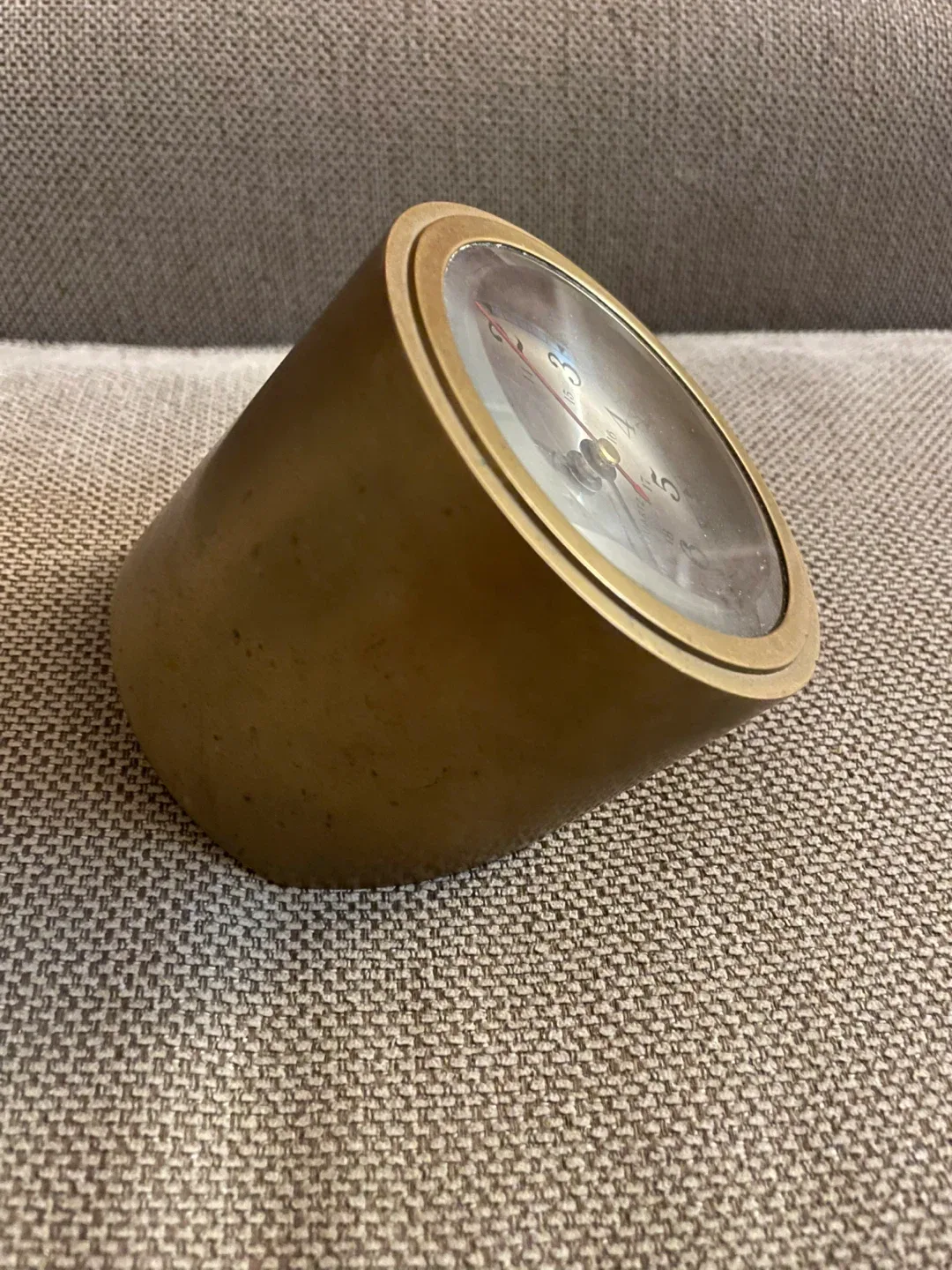 Brass Vintage Ship's Time Quartz Desk Clock image indicator(5)