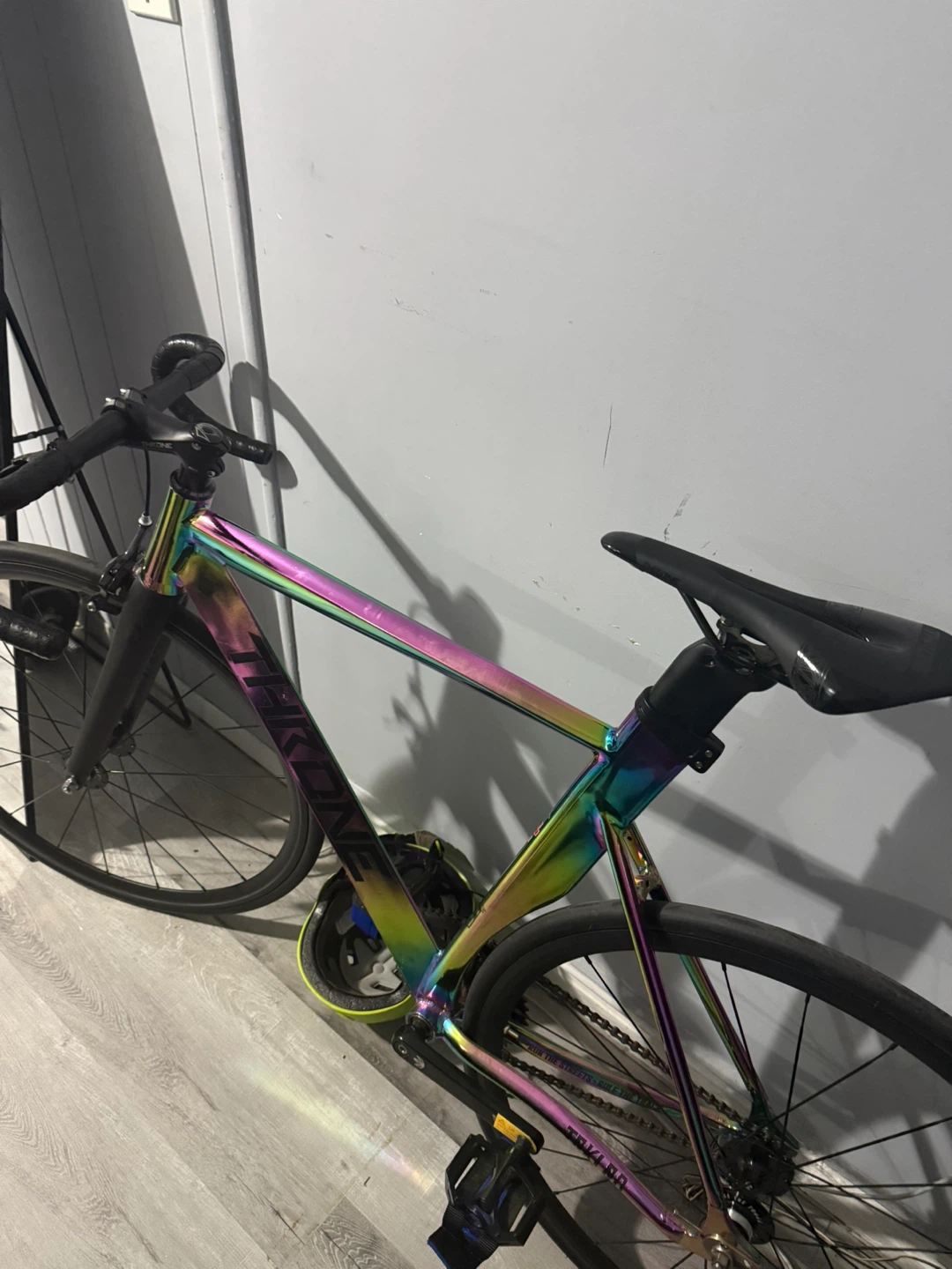 Throne Track Lord Bike