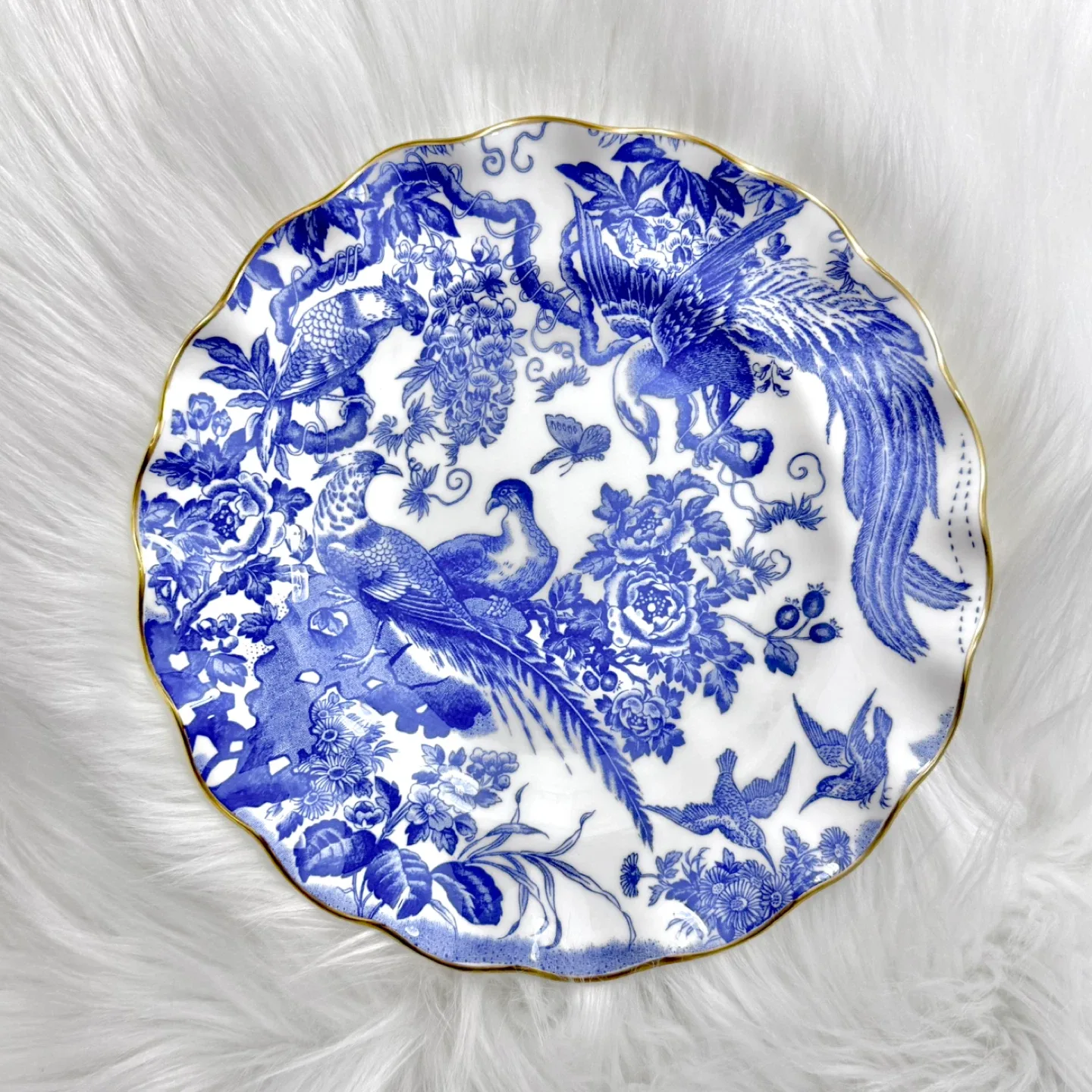Royal Crown Derby Blue Aves 9” scalloped plate thumbnail