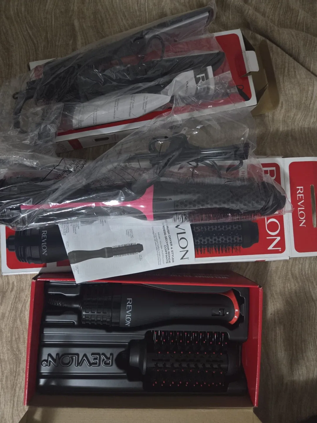 Revlon One-Step Hair Dryer & Volumizer Set - New image indicator(2)