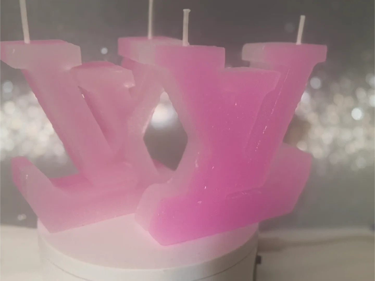 2 pink mango scented Candle image indicator(2)