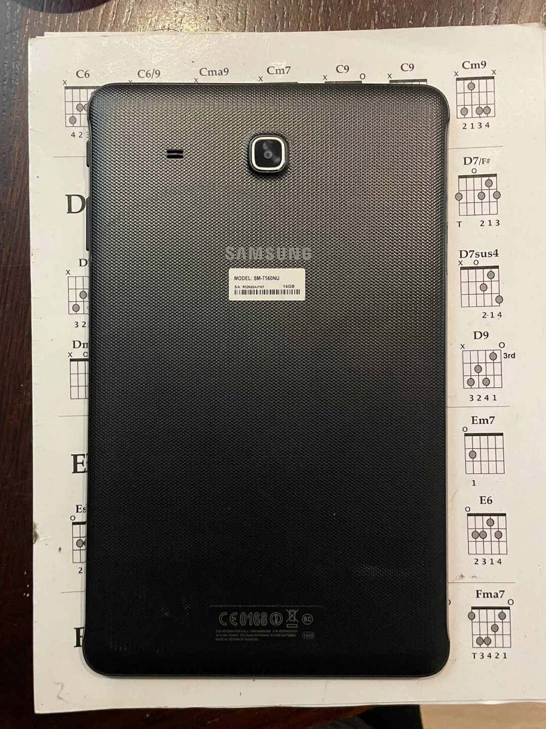 Samsung Galaxy Tab E - photo 2