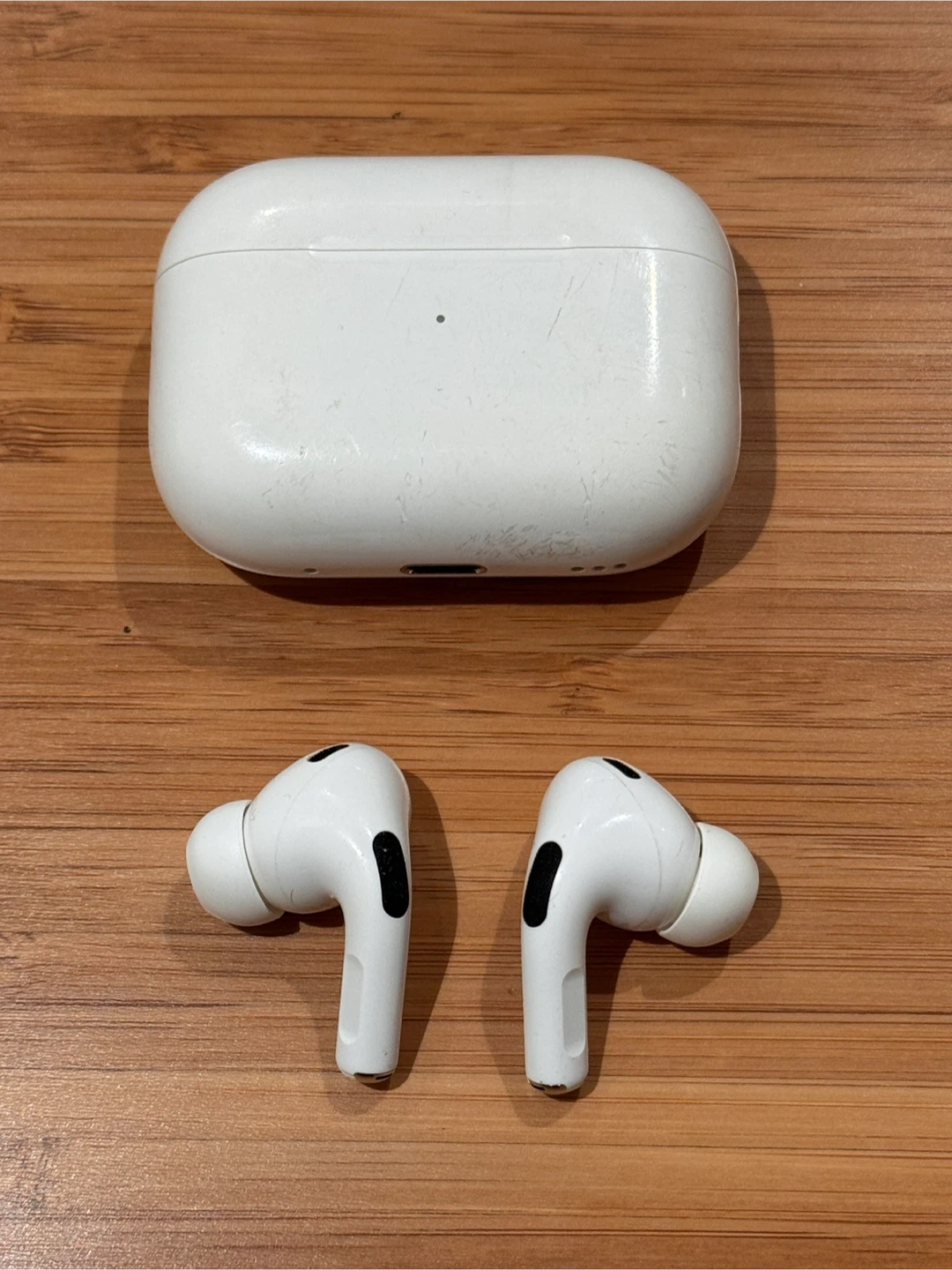 Apple AirPods Pro 2nd Generation (Lightening) - photo 3