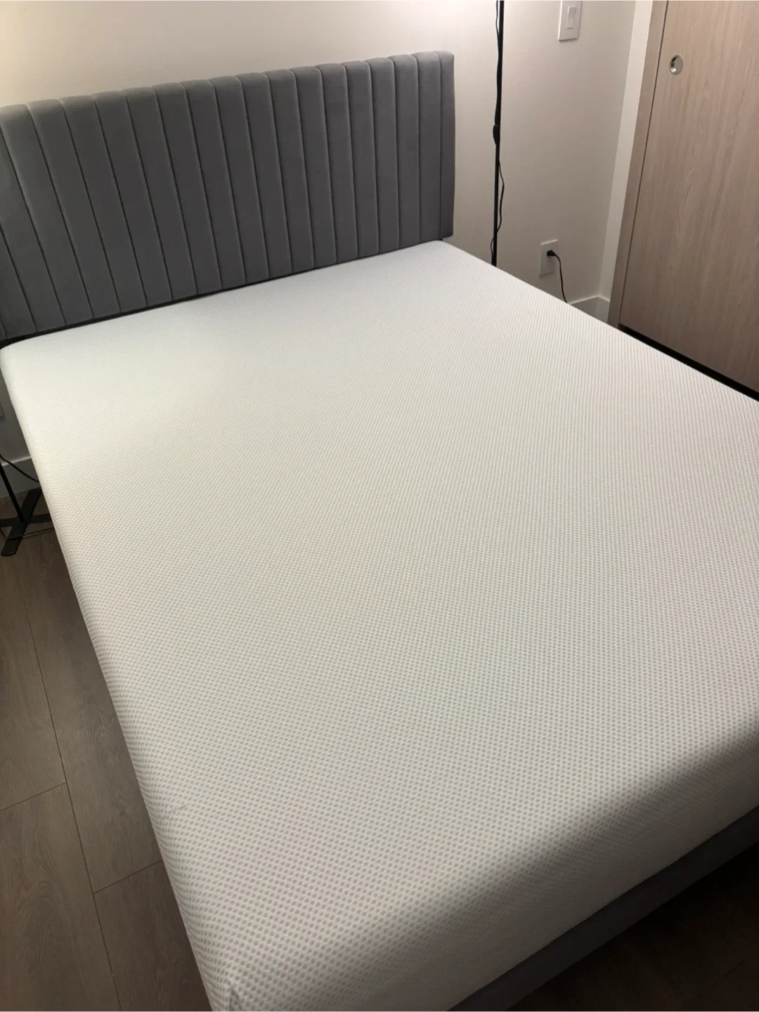 Brand New Queen Mattress - Medium Firm thumbnail