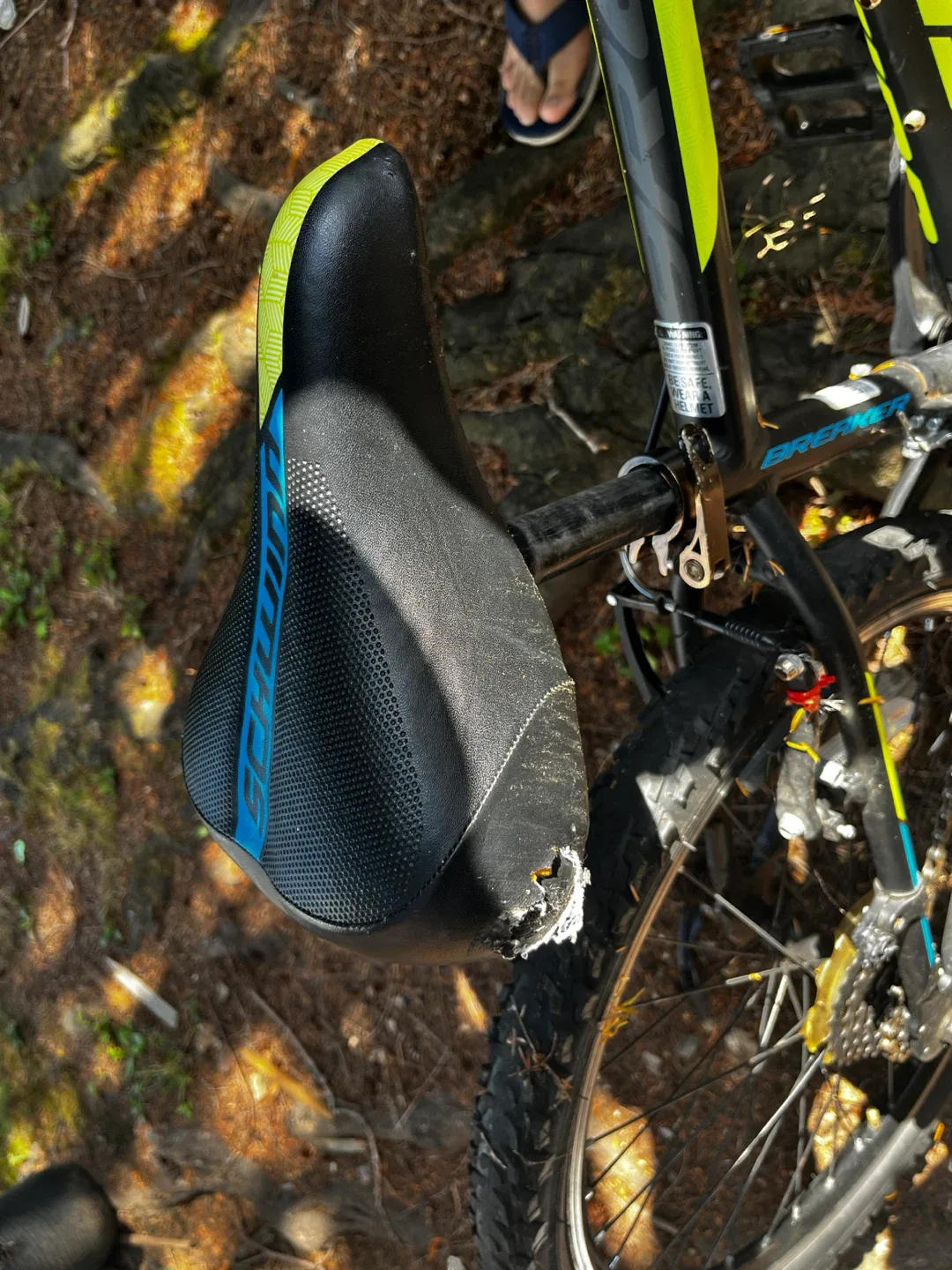 24in Schwinn Breaker Mountain Bike - Used image indicator(3)