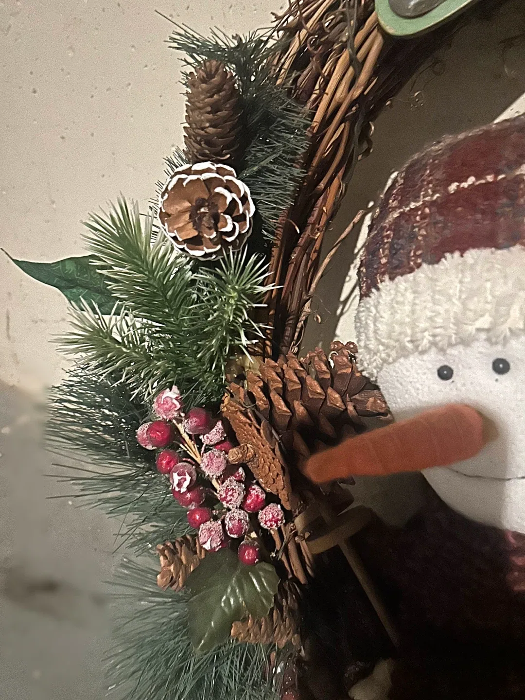 Noel Christmas Wreath with Snowman image indicator(6)
