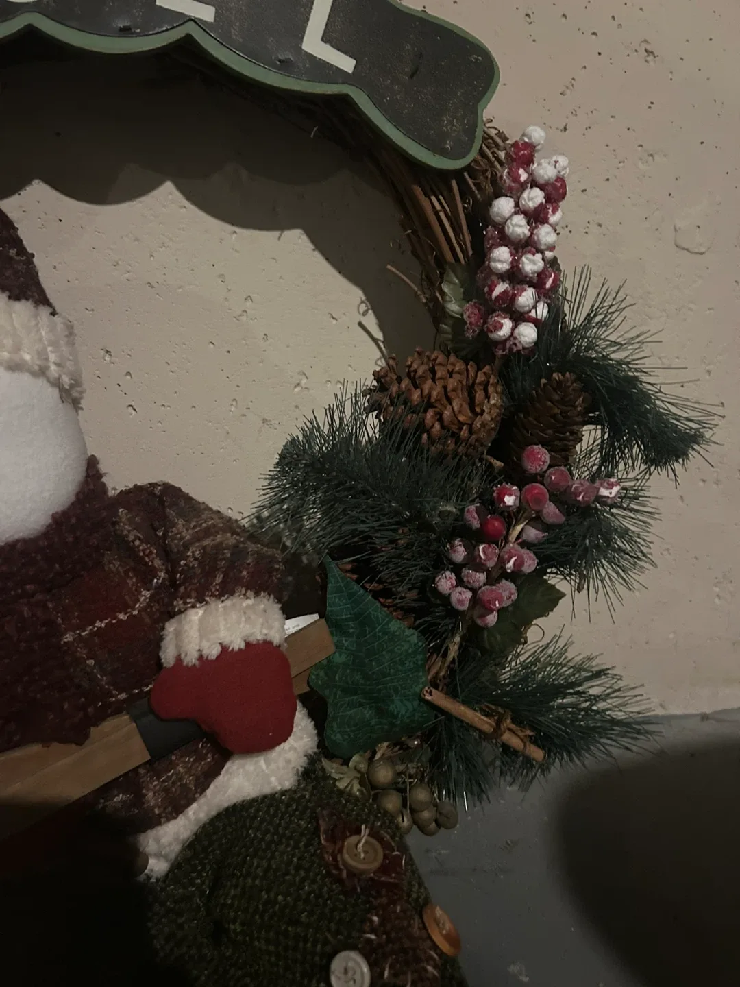 Noel Christmas Wreath with Snowman image indicator(9)