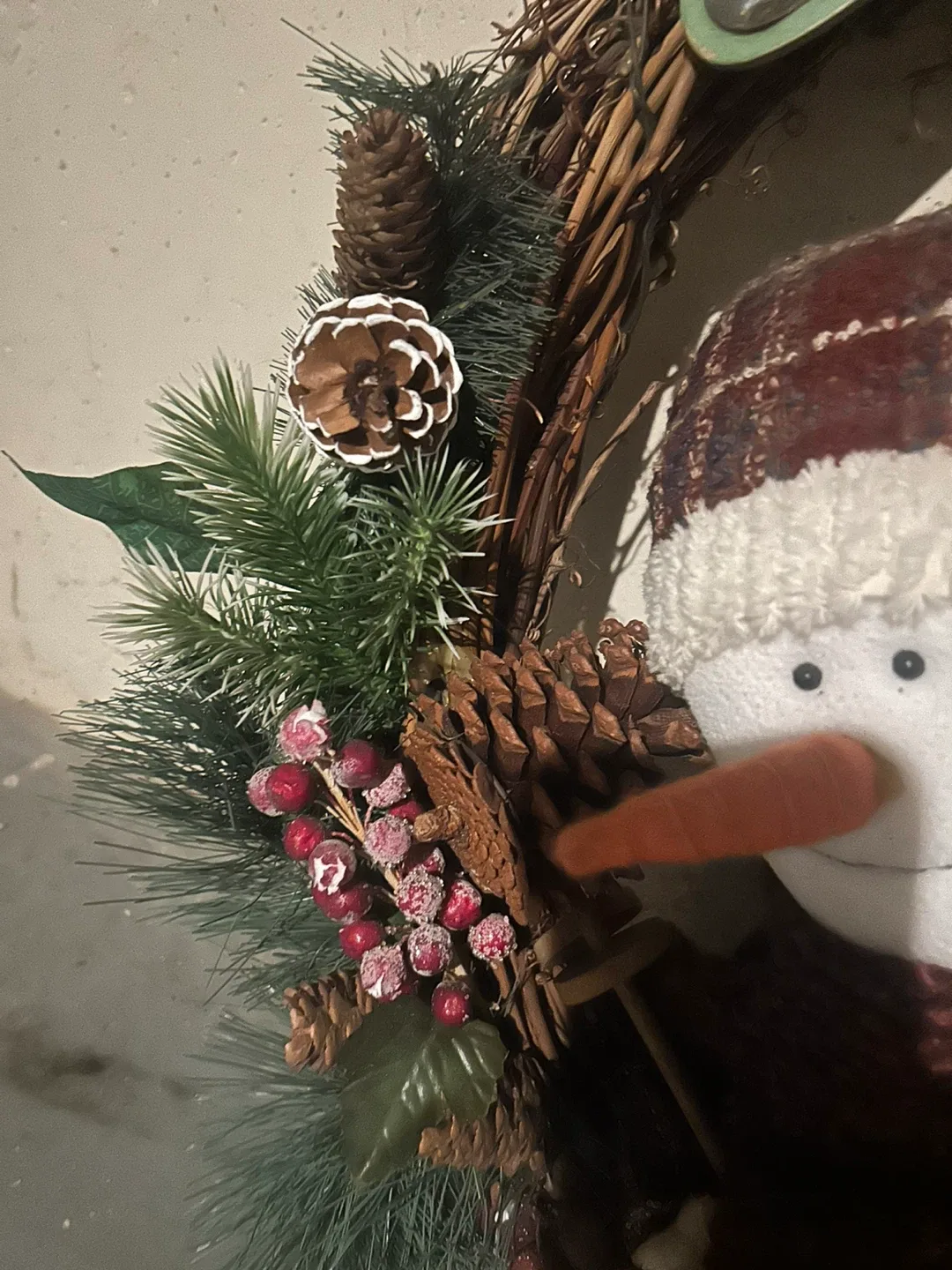 Noel Christmas Wreath with Snowman image indicator(10)
