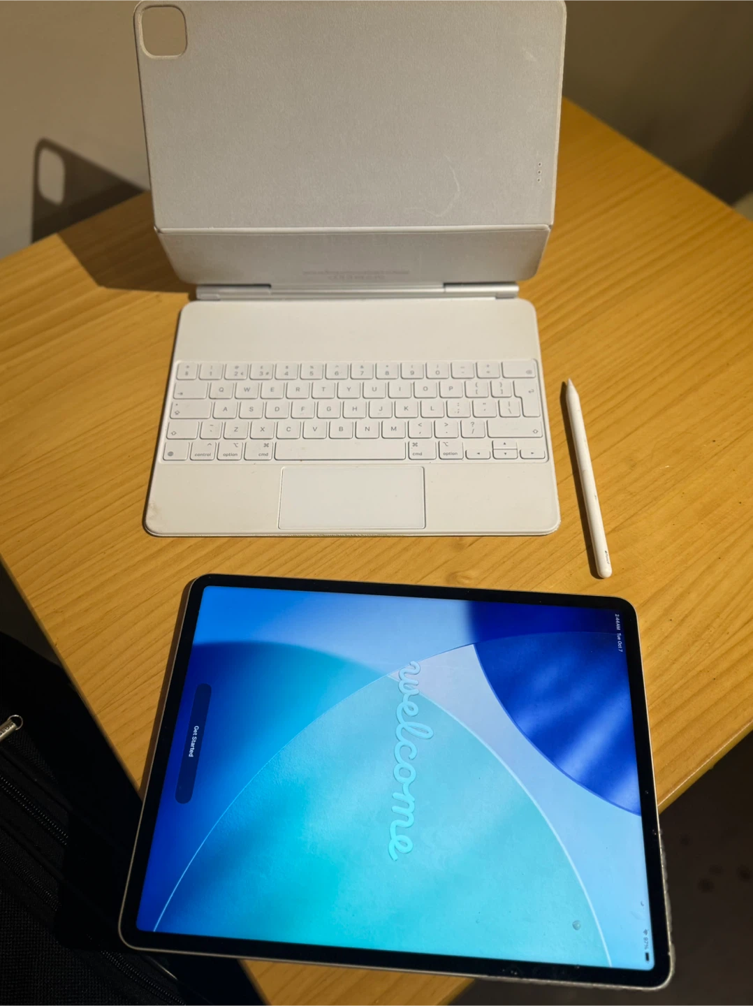 Apple iPad Pro 12.9 inch with Magic Keyboard & Pencil - photo 4