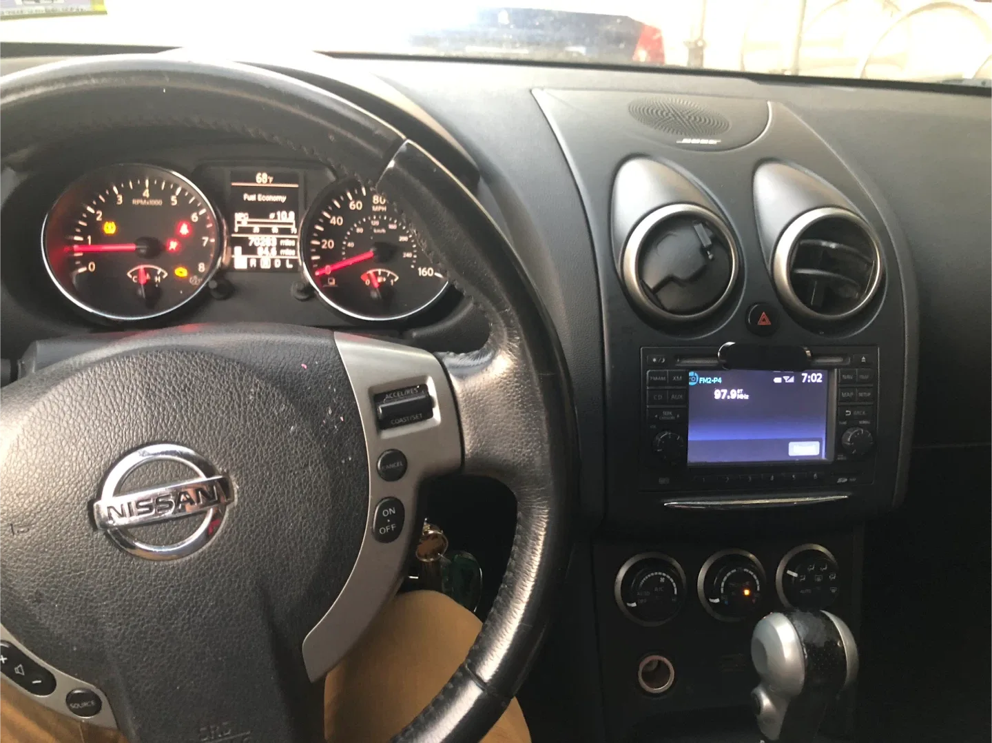 Nissan Rogue SL AWD image indicator(7)