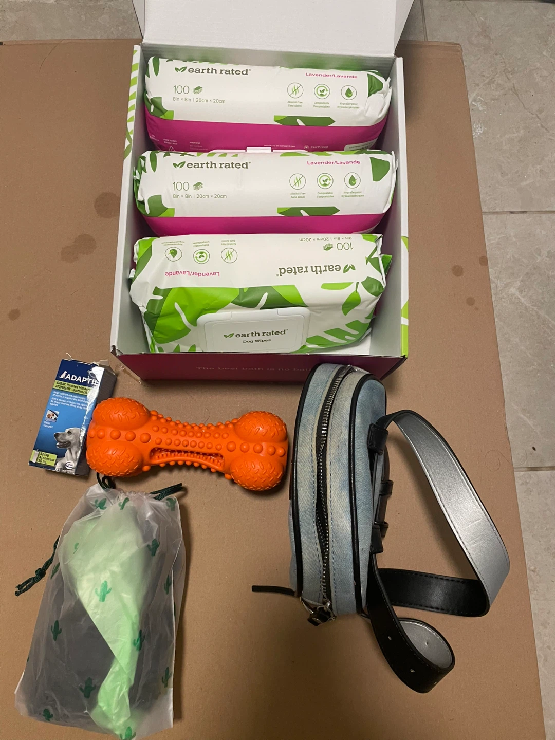 Free Dog items🧡: Dog Wipes+ poop bags+ Fanny pack+ chew toy - photo 2