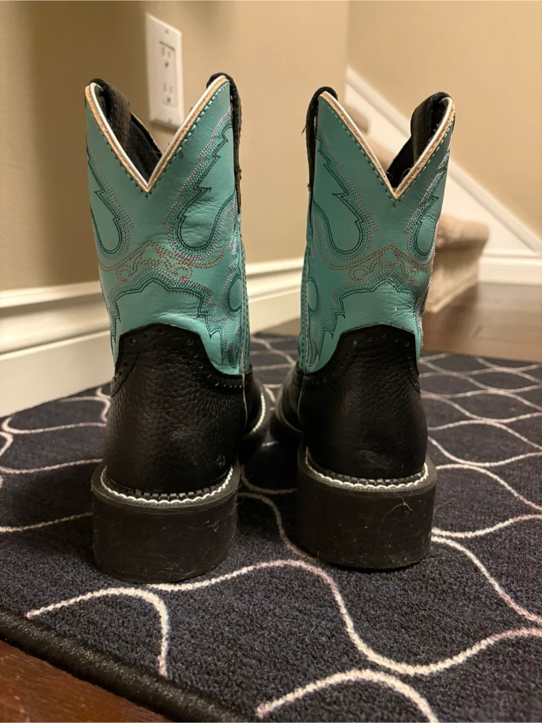 Justin Black & Turquoise Cowboy Boots - Size 6B image indicator(2)