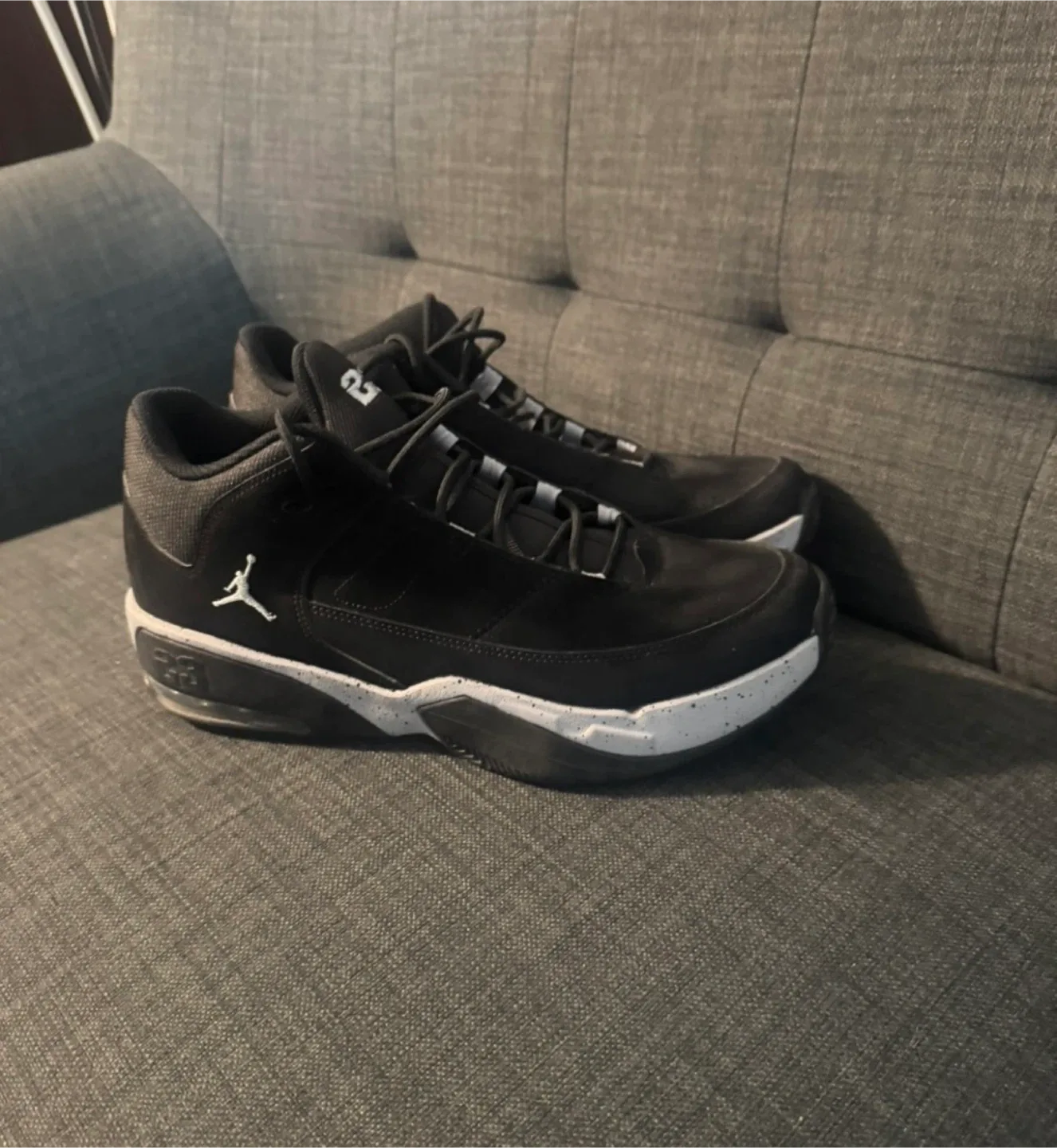 Air Jordan Max Aura 3 Size 9,5 thumbnail
