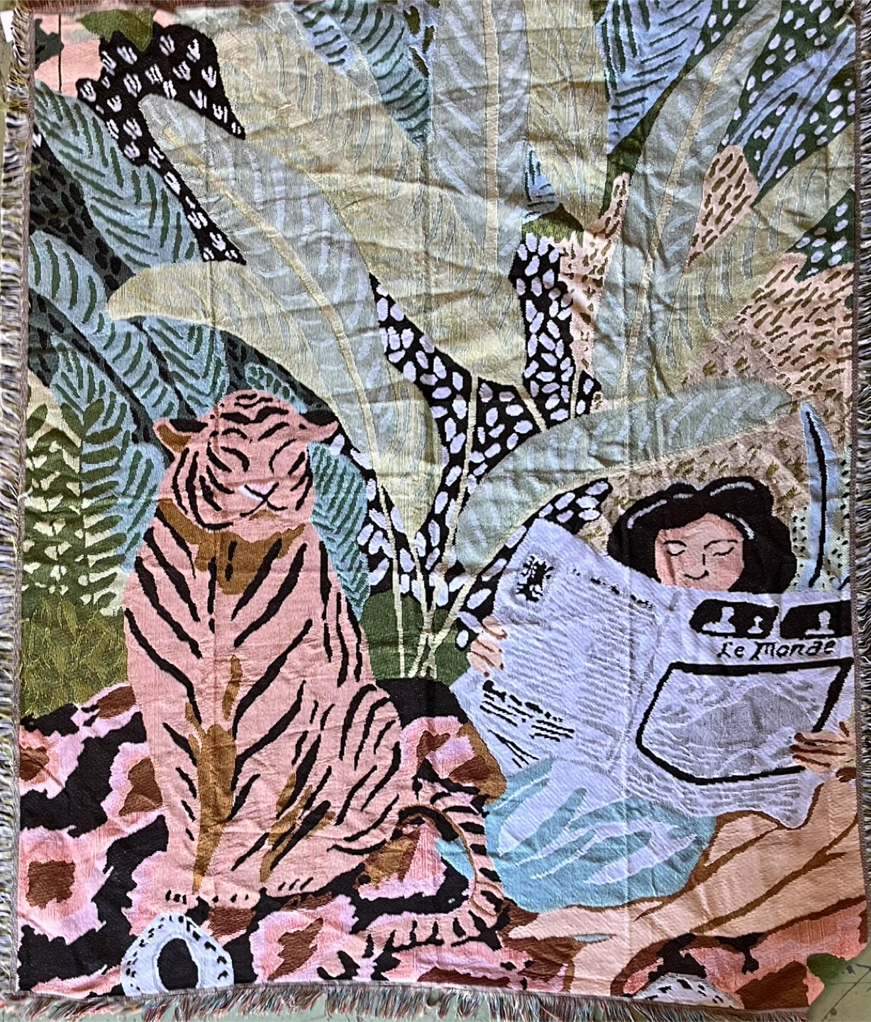 carpet with Tiger and Reader Design