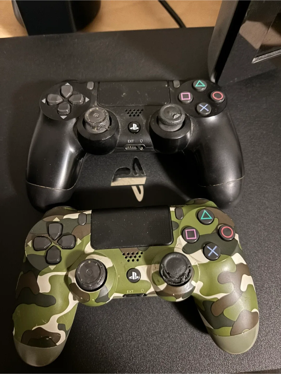 PS4 Pro 1TB + My Account + Tons of Games & 2 Controllers 🎮🔥 image indicator(2)