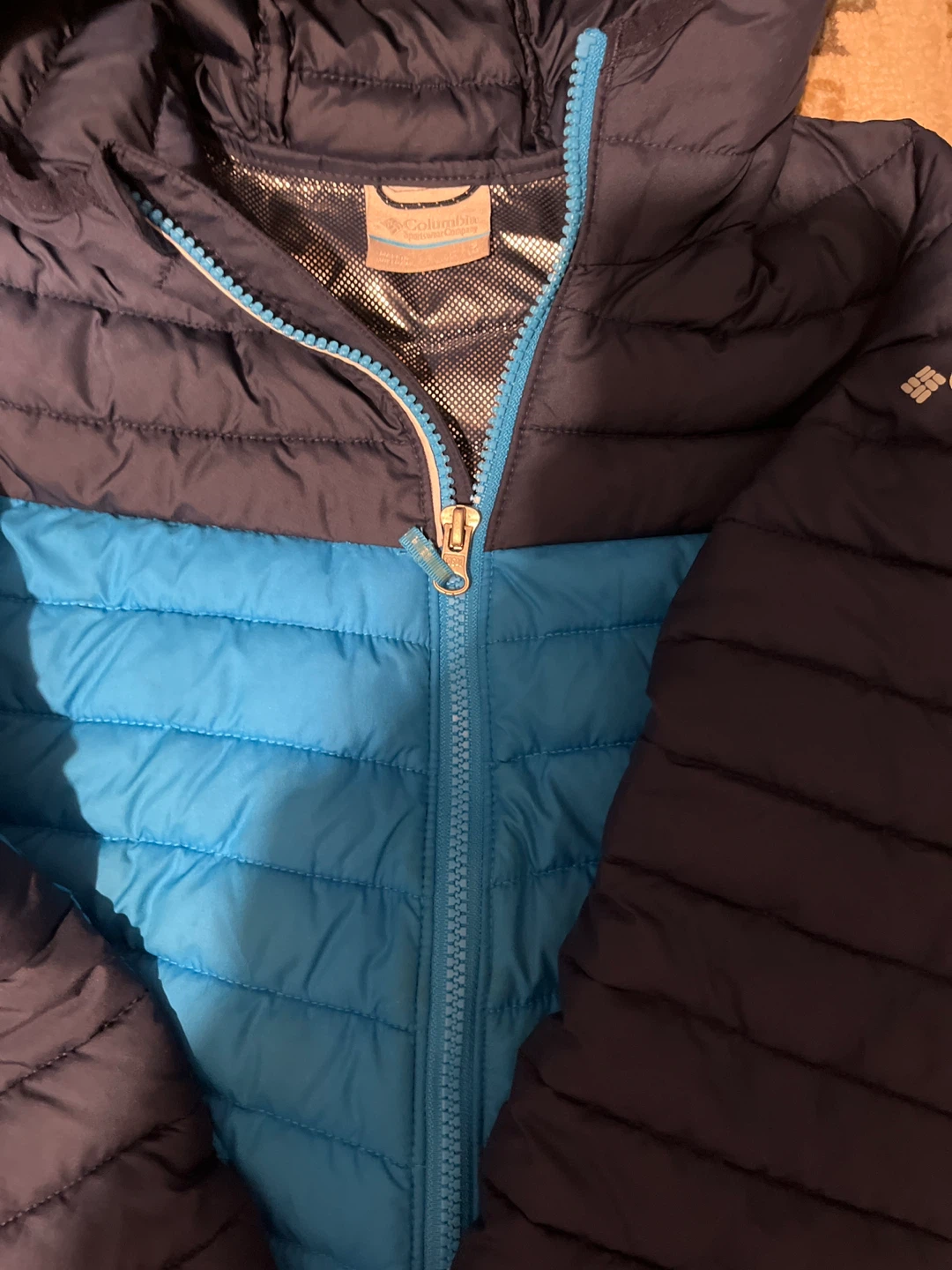 Columbia Puffer Jacket - Size S