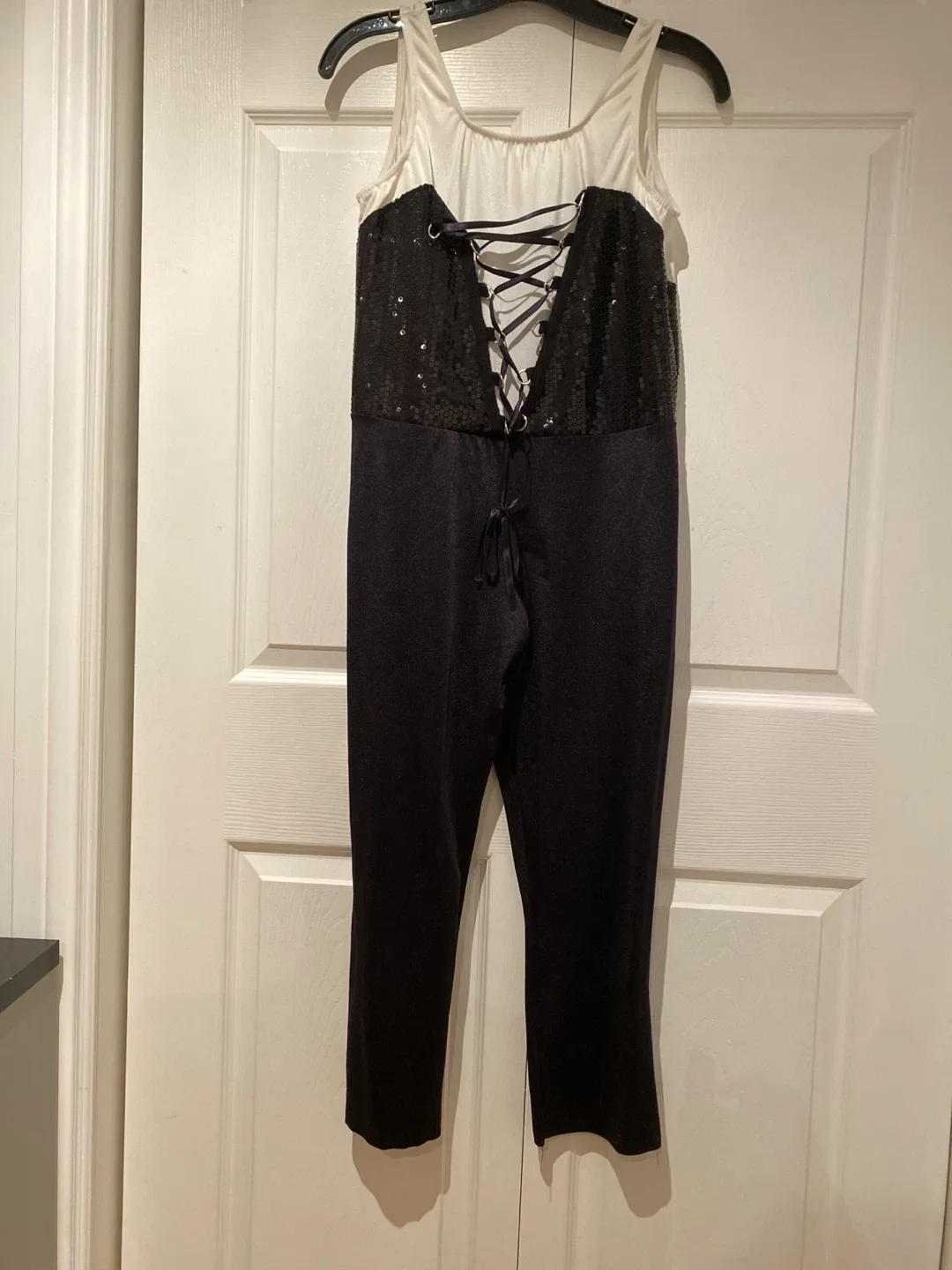 Dance/Halloween Costume image indicator(5)