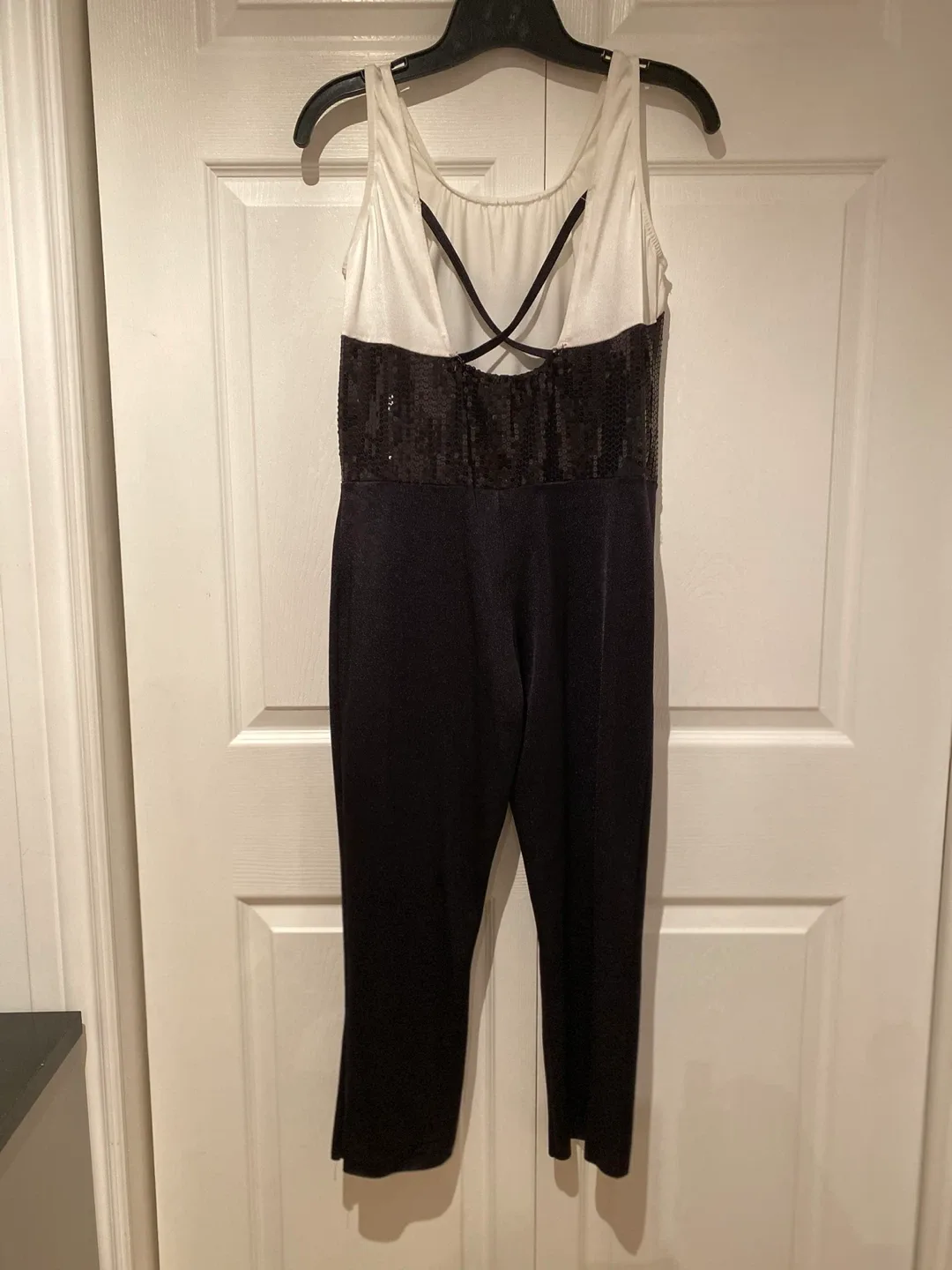 Dance/Halloween Costume image indicator(2)