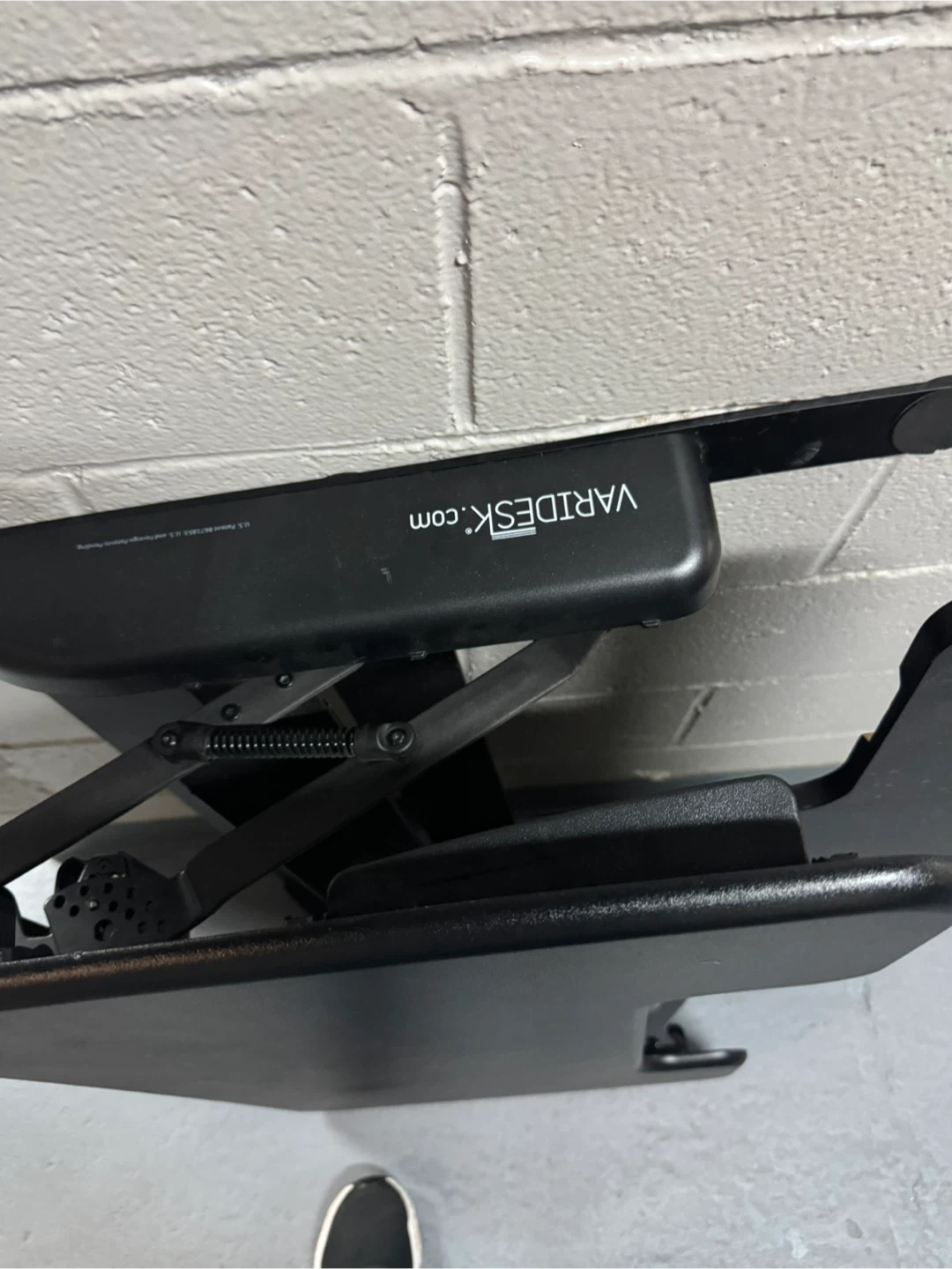 Varidesk Standing Desk Converter - Black - photo 2