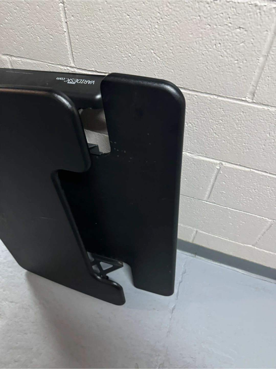 Varidesk Standing Desk Converter - Black - photo 3