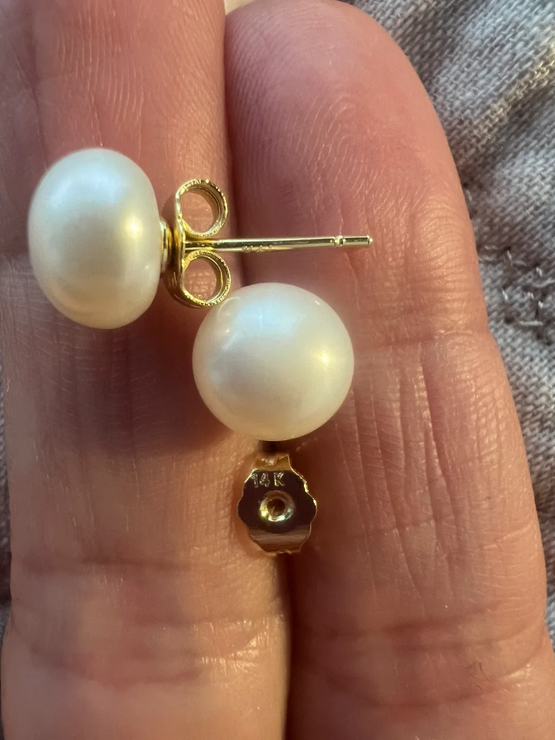 14K Gold Akoay Pearl Stud Earrings