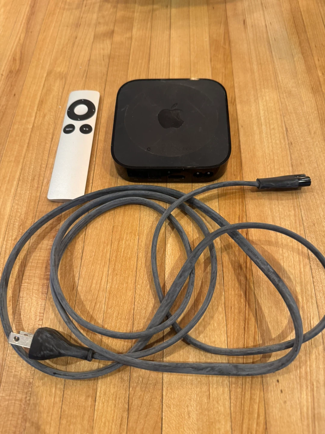 Apple TV with Remote & Cable - photo 3