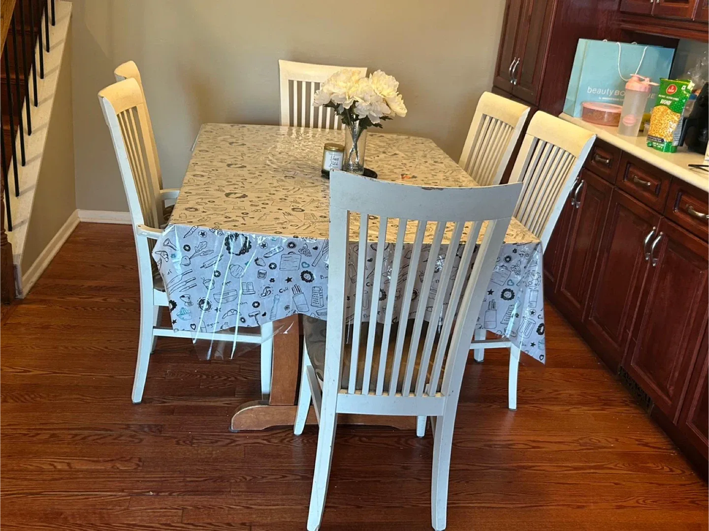Dining Table Set with 6 Chairs image indicator(2)