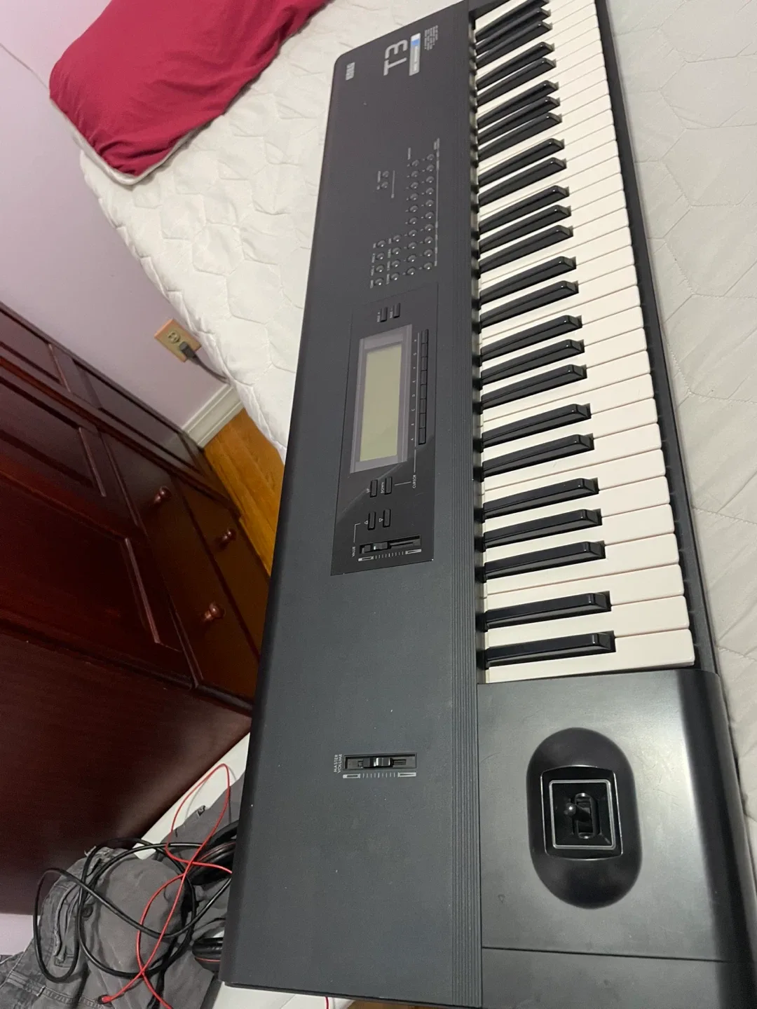 Korg T3 Synthesizer Keyboard image indicator(5)